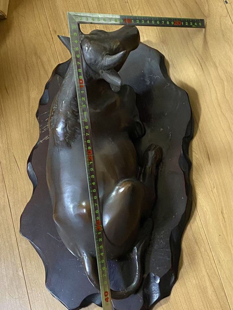 旧家蔵出（大牛）置物 時代物