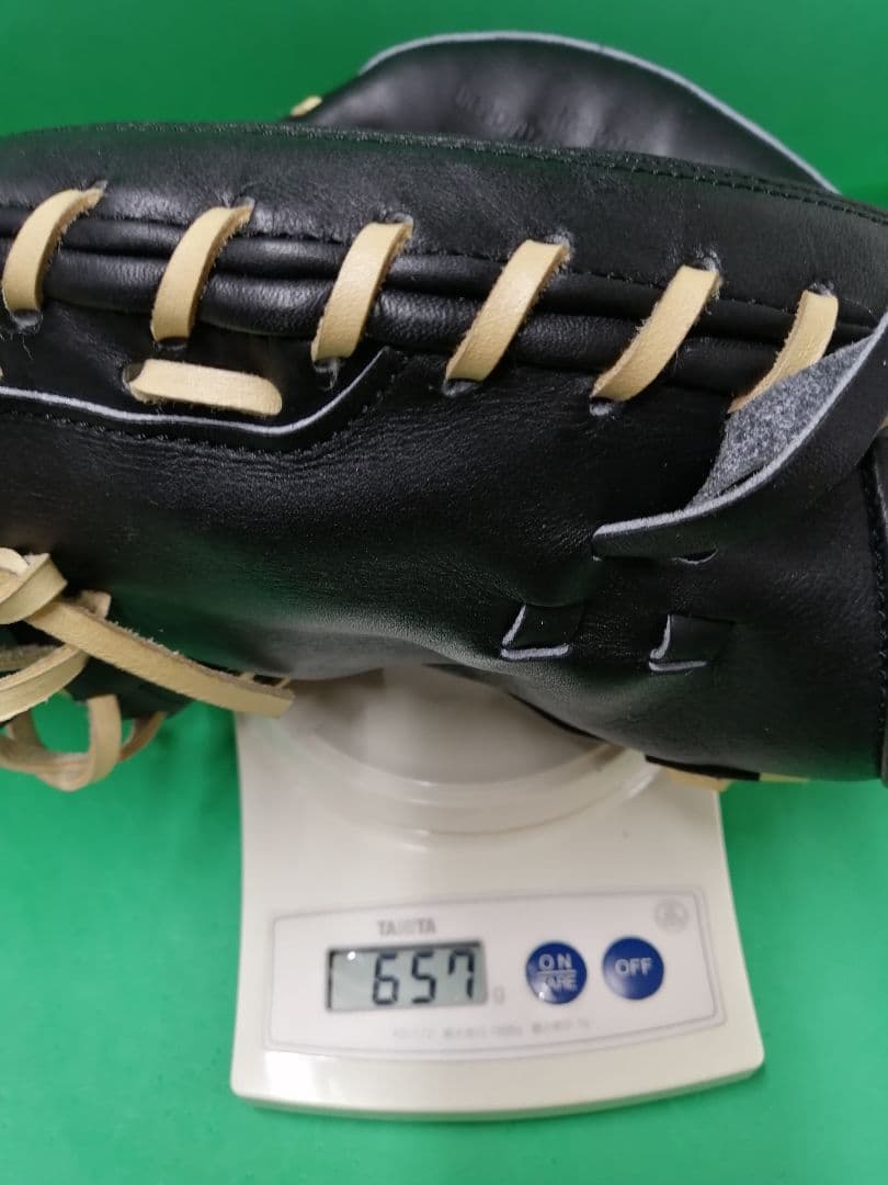 483.超軽量!!HATAKEYAMA甲斐モデル　　　　カスタムミット