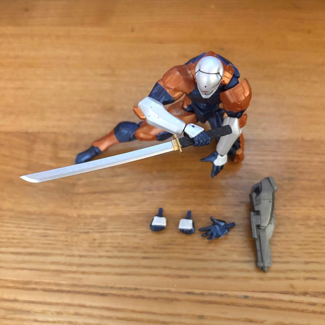 マイクロヤマグチ リボルミニ サイボーグ忍者 メタルギア フィギュア