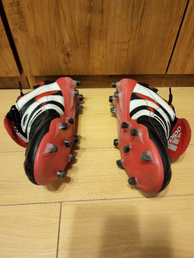 アディダス　プレデターアクセレレイター　fg・ag 2018 復刻版