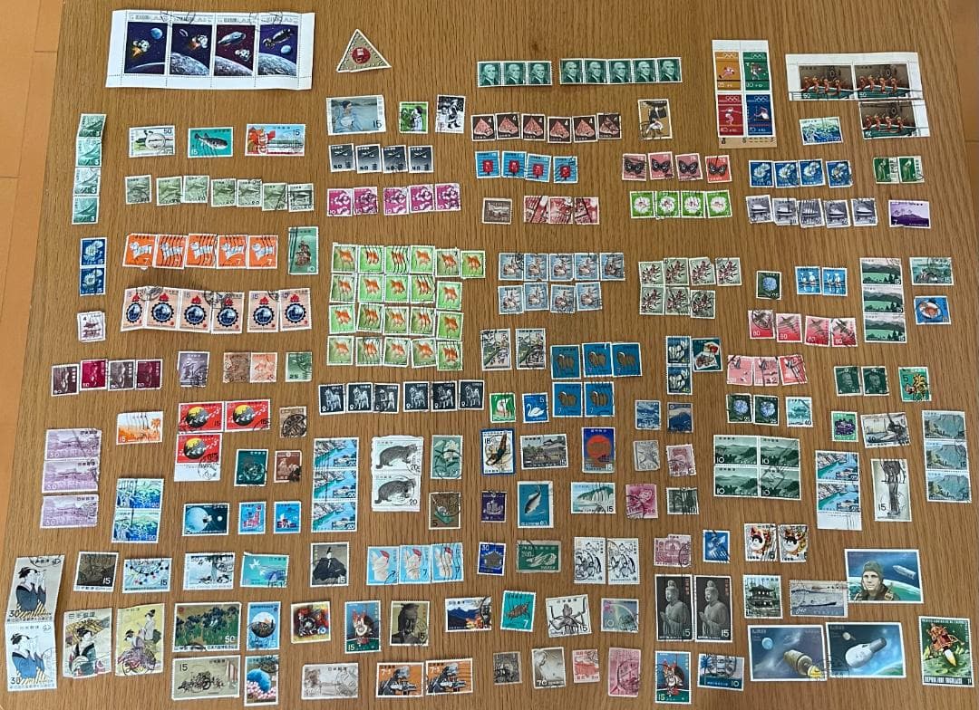 大量使用済切手コレクション250枚以上