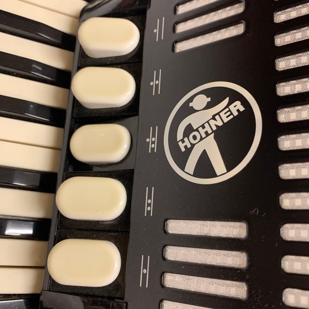Hohner Bravo III 72 アコーディオン　 34鍵 72ベース