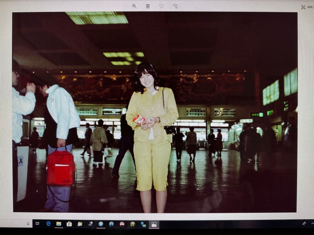 中森明菜 直筆サイン入りデビュー告知ポスター