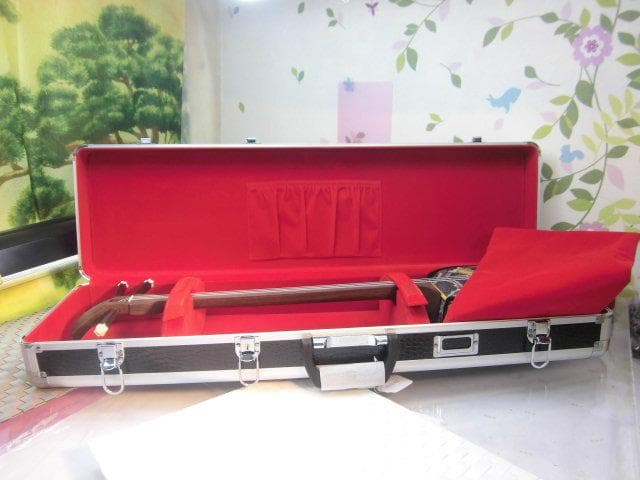 新品未使用(送料無料)13.450円　沖縄三線専用　アルミ縁ハードケース