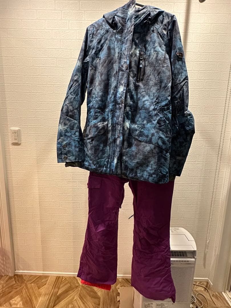 スノーボードウェアセット（青と紫）