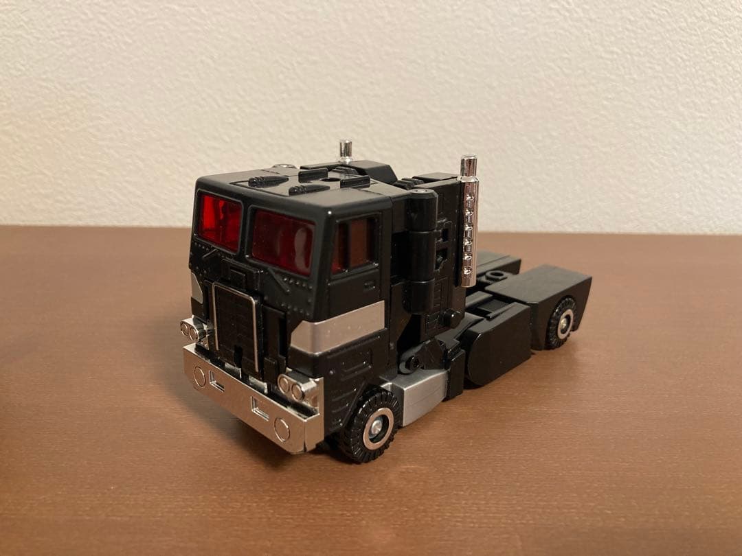 F*e様 トランスフォーマー ニュークリオンクエスト　スーパーコンボイ C-30