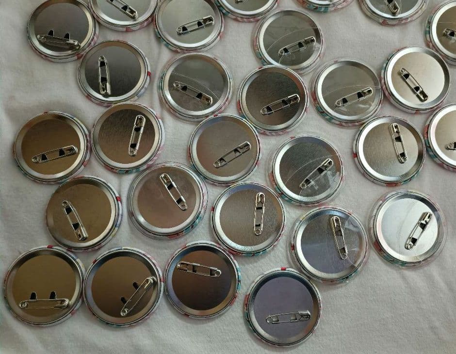 すとぷり　莉犬　缶バッチ　2021　newyear 等身　ニューイヤー