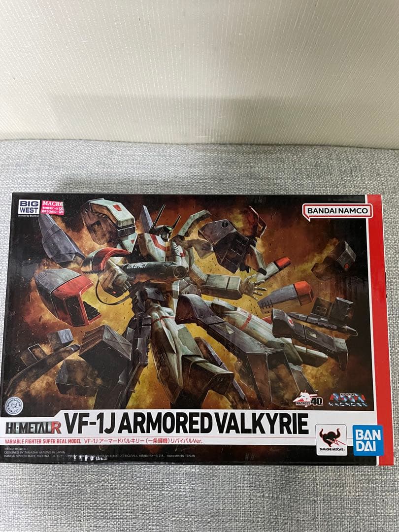 ロボット BANDAI VF-1J ARMOR VALKYRIE