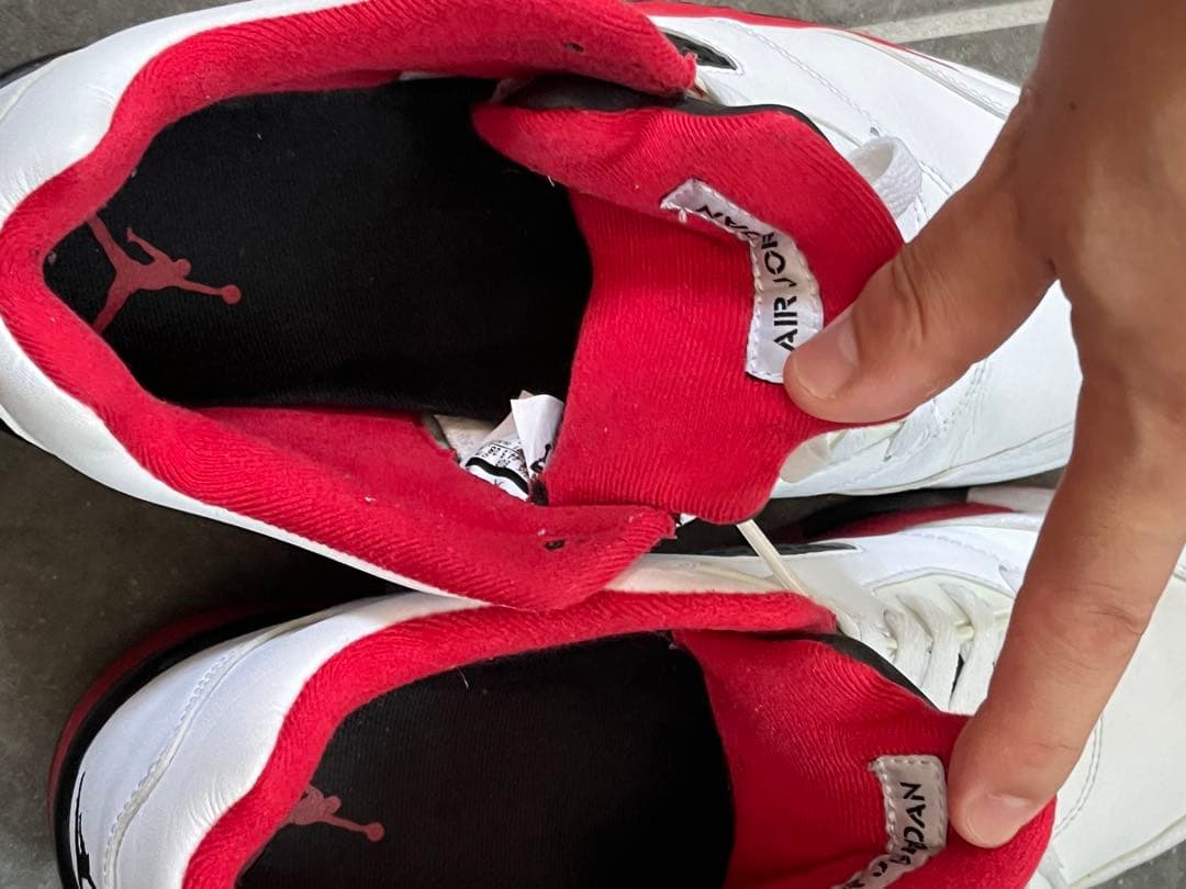 エアジョーダン5 レトロ ロー 白 赤 28.5