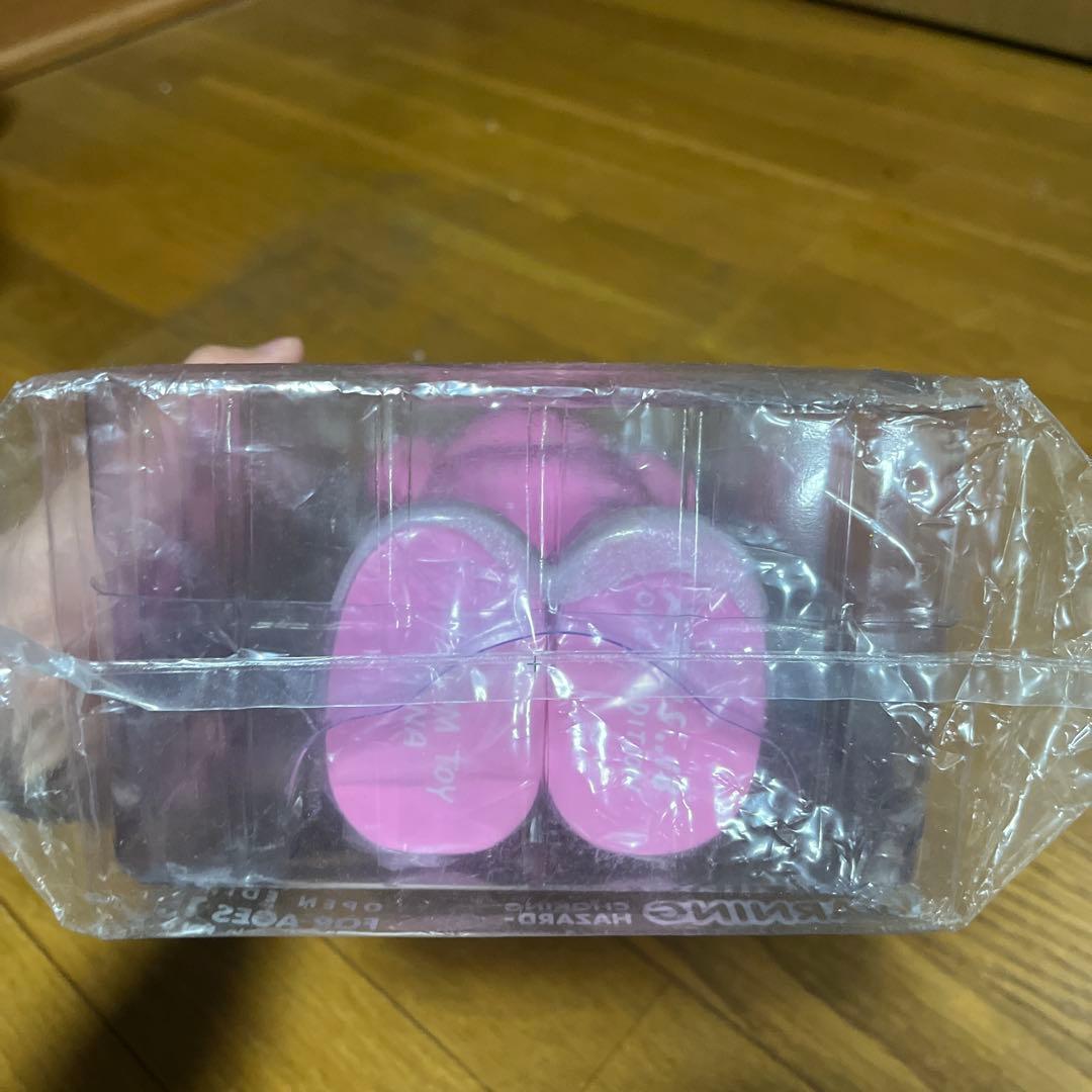 KAWS BFF 限定版 ピンクフィギュア