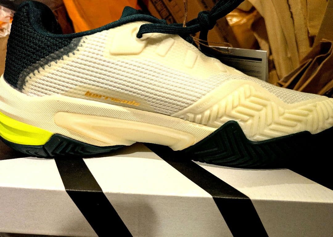 adidas バリケード 13 JH5129 26.5cm オフホワイト【新品