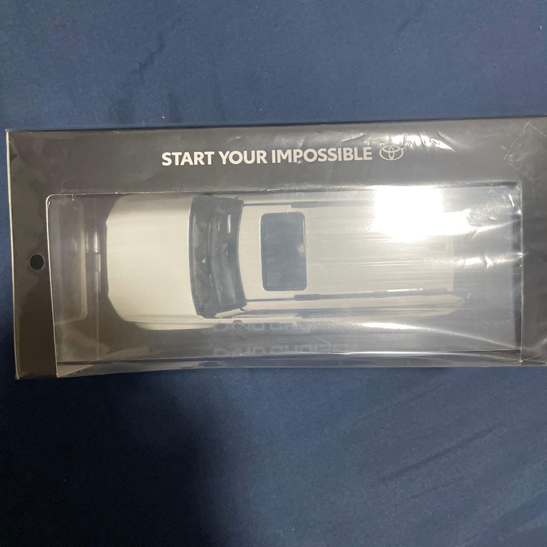 ランドクルーザー250ミニカー【非売品】新品未使用　①040 スーパーホワイトⅡ