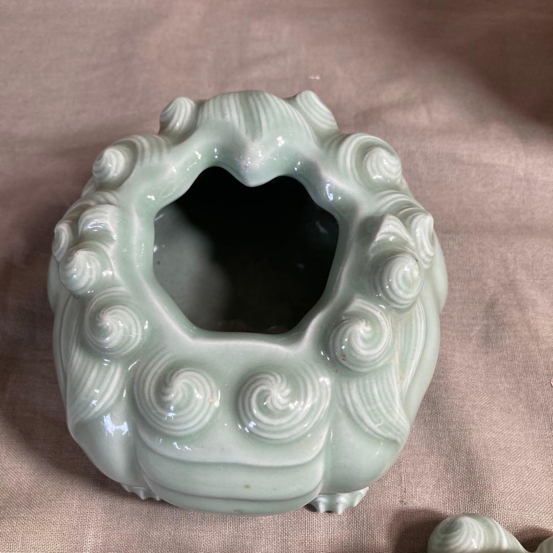 【松本佩山】孤高の陶芸家　日本の名窯　有田年木庵窯　松本佩山作　青磁　獅子形香炉