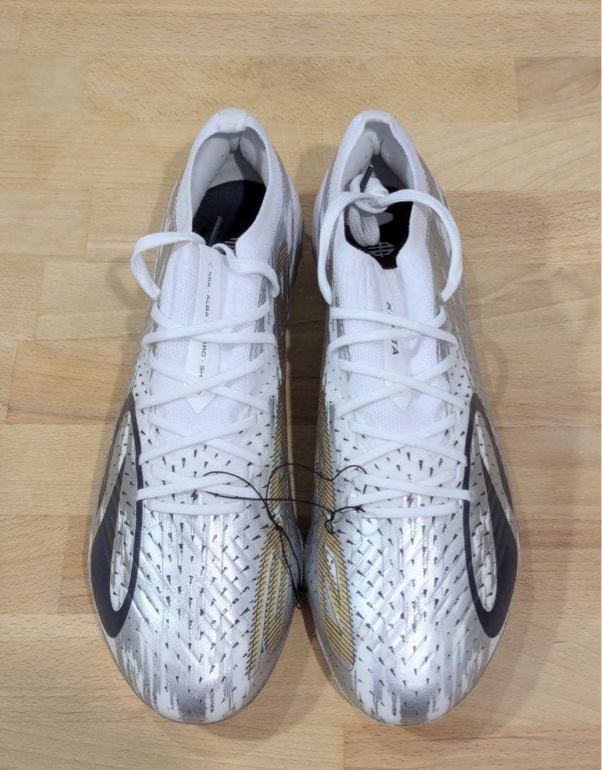 【全世界200足限定】グリーズマン　アトレティコ通算200ゴール記念スパイク