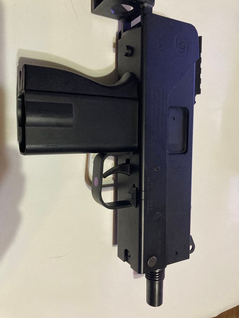 東京マルイ電動ガンMAC10 マガジン2本付き