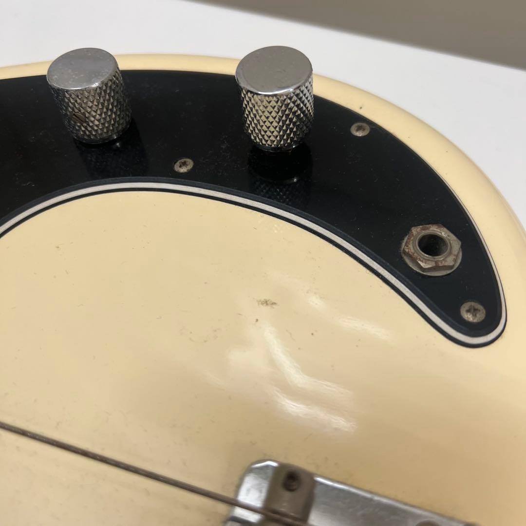 フェンダー　プレシジョンベース