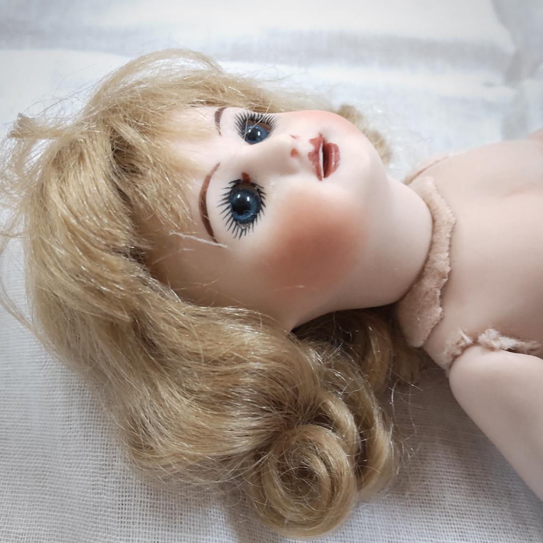 SFBJ　ドール　アンティーク風　ミニョネット