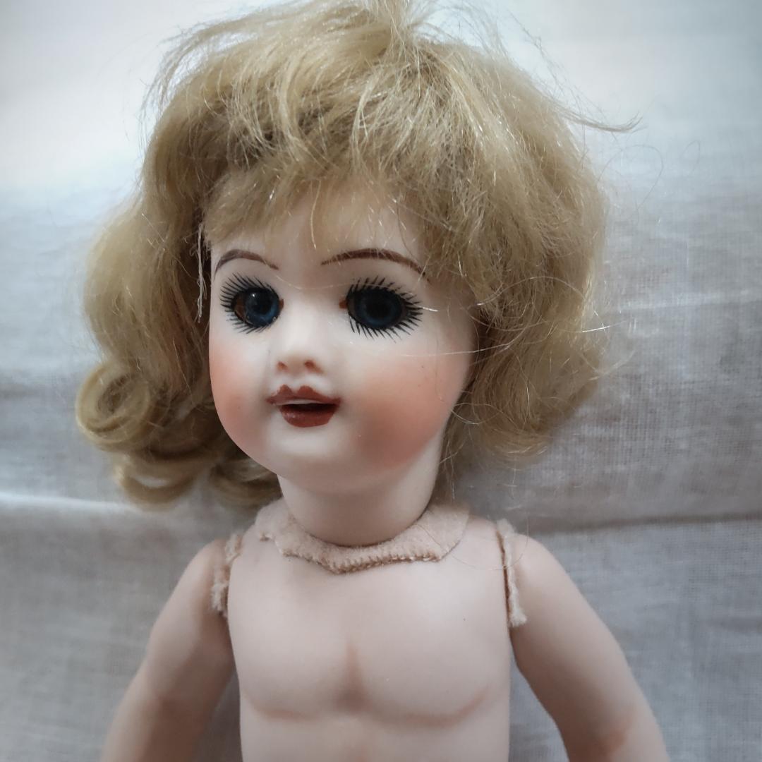 SFBJ　ドール　アンティーク風　ミニョネット