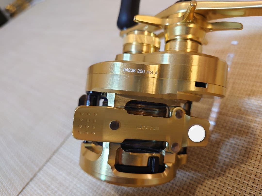 シマノ 21カルカッタコンクエスト 200HG