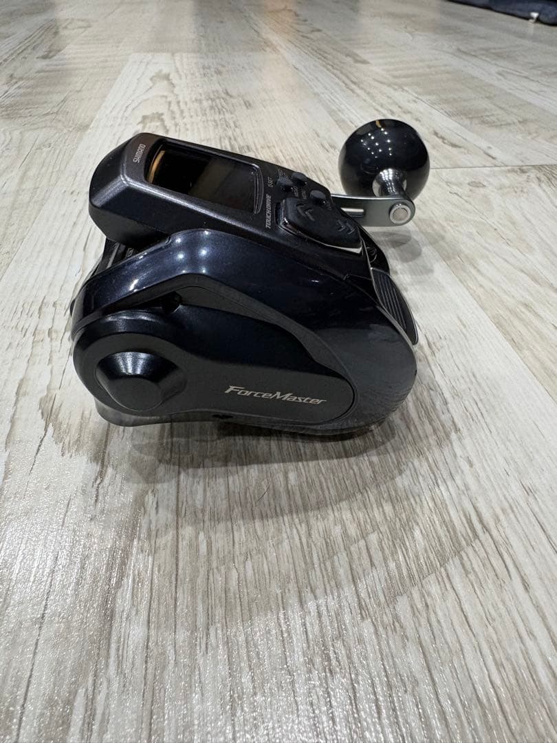 23フォースマスター 600DH(右ハンドル)