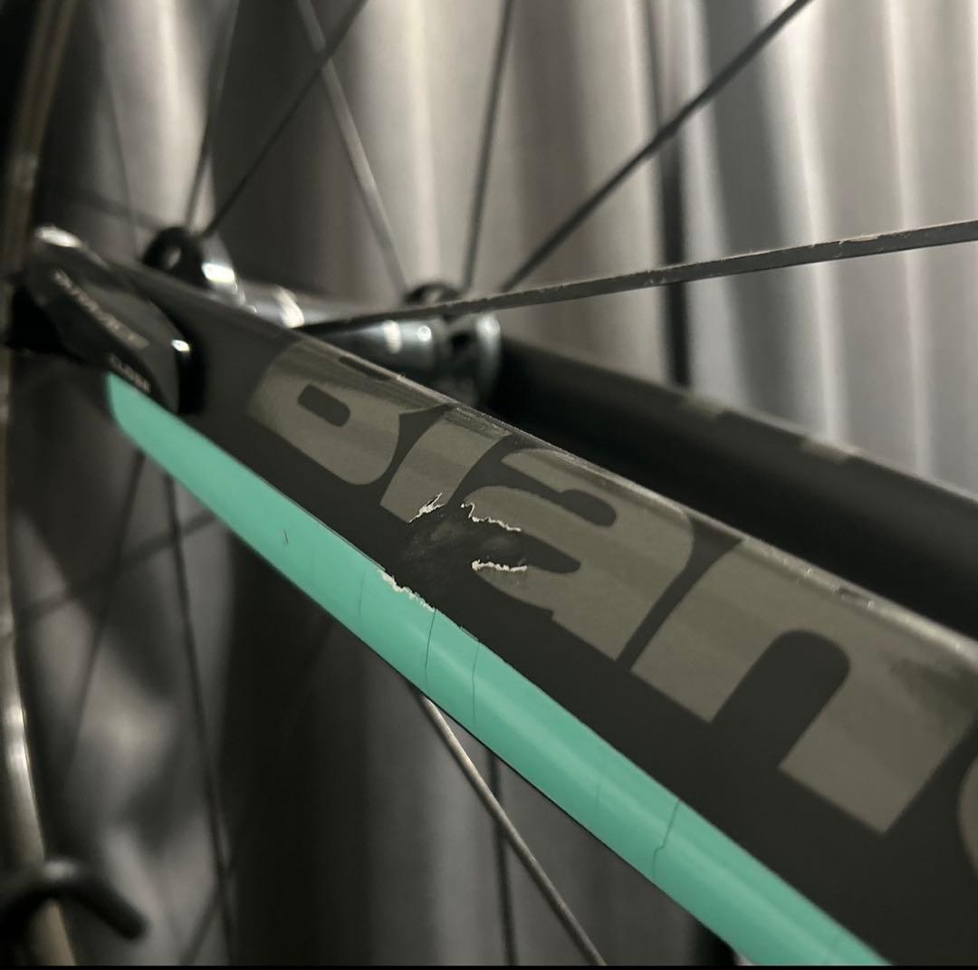 Bianchi Oltre XR4 2019 完成車