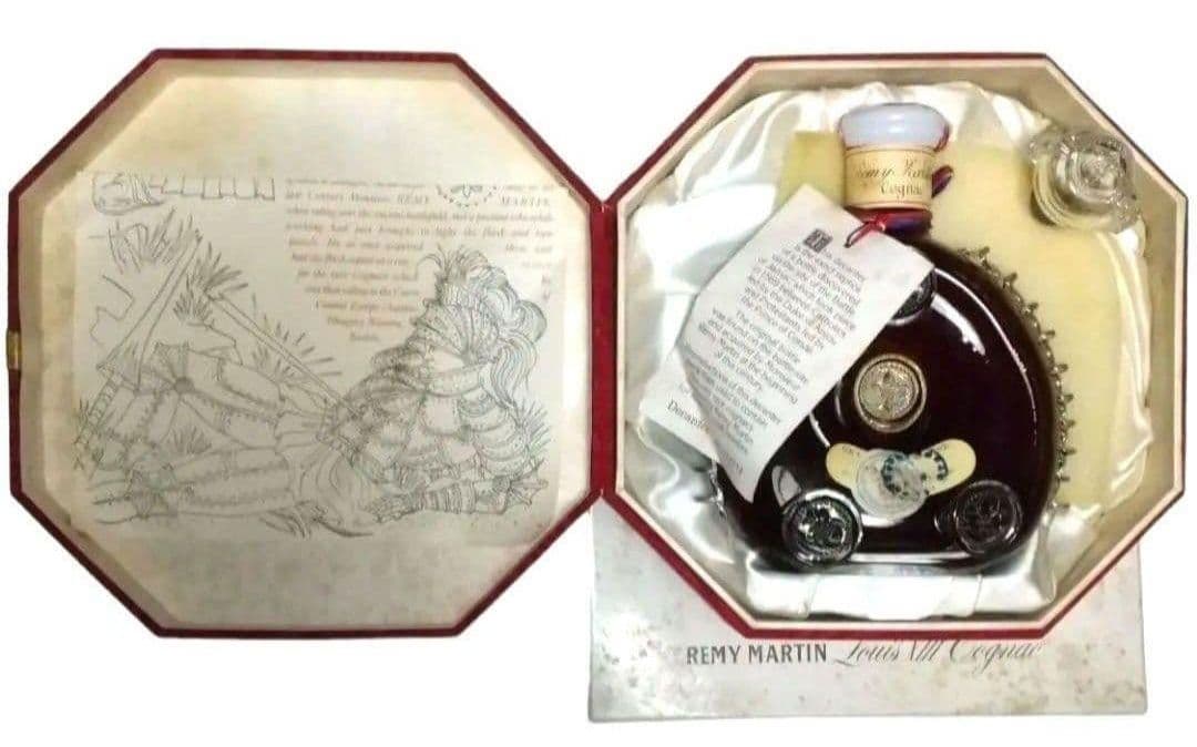 激レア レミーマルタン ルイ13世 ベリーオールド バカラボトル 700ml