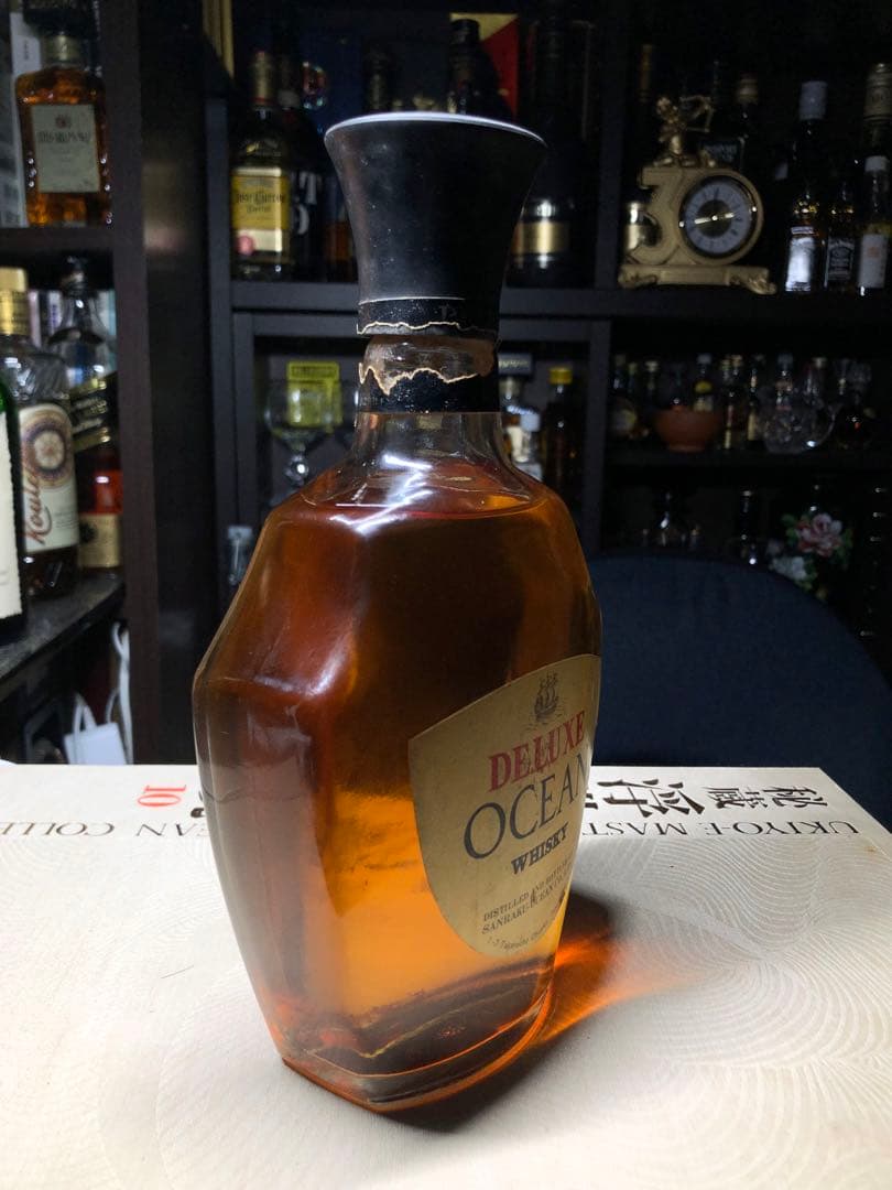 古酒。三楽デラックスオーシャン ウイスキーDELUXE OCEAN WHISKY