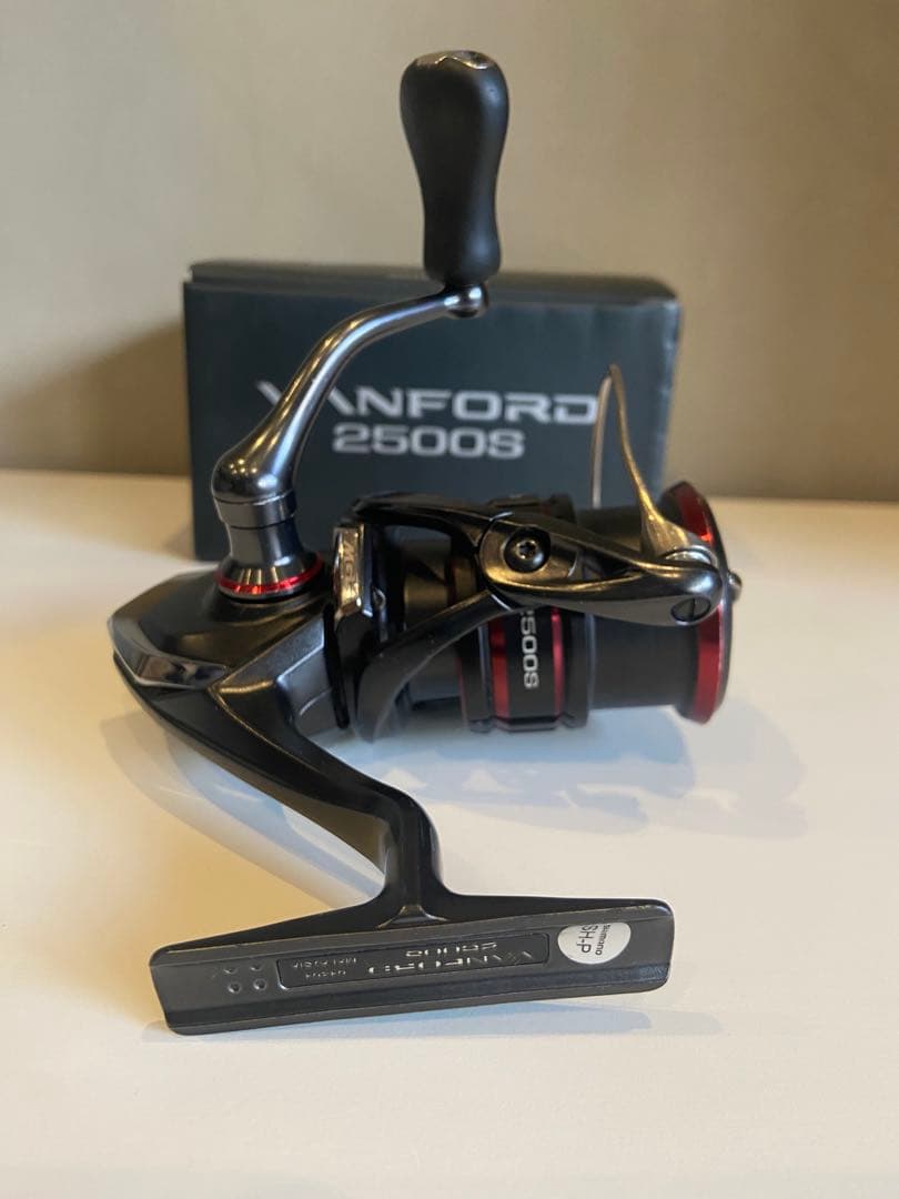 SHIMANO ヴァンフォード VANFORD 2500S スピニングリール