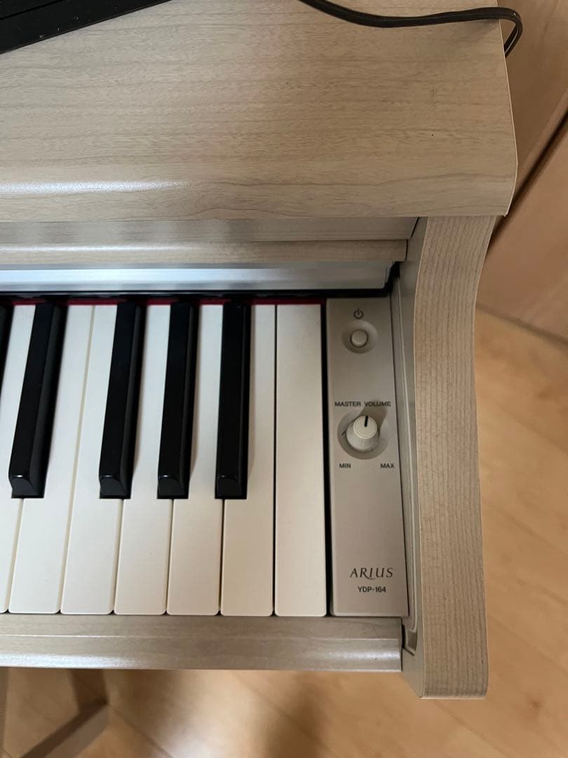 送料込み⭐️ピアノのみ⭐️最終お値下げ❤️ヤマハ電子ピアノ　アリウス　YDP-164