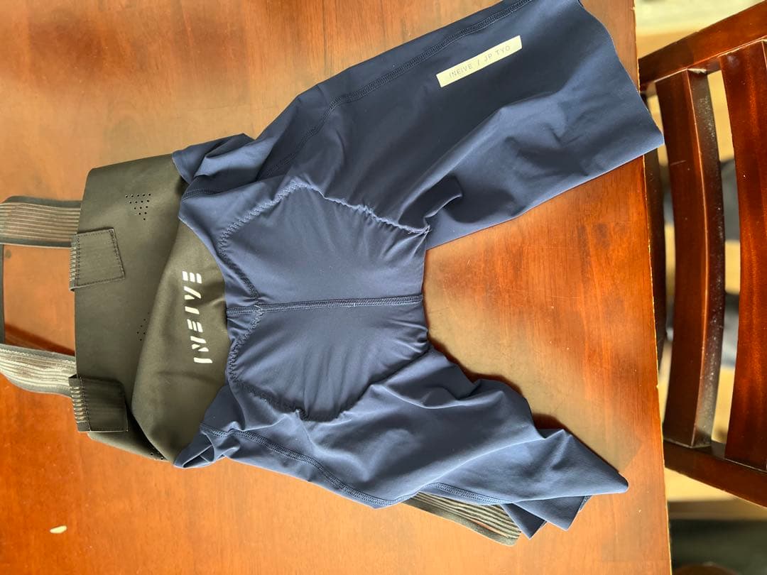 INEIVE イネイブ　ネイビー ビブタイツ