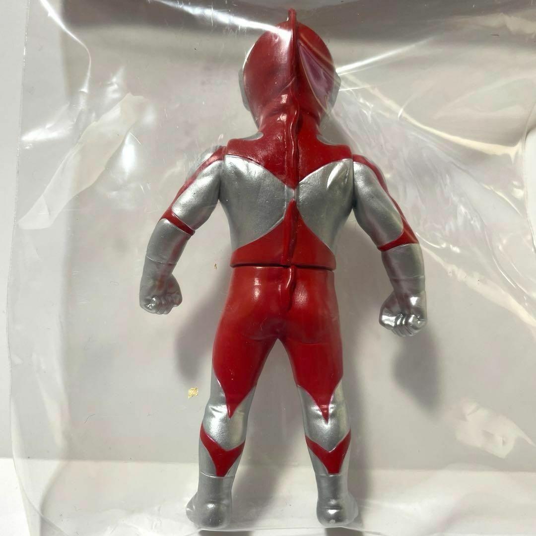 新品未開封　ウルトラマン　ミニソフビ怪獣倉庫シリーズ　One up. 限定カラー
