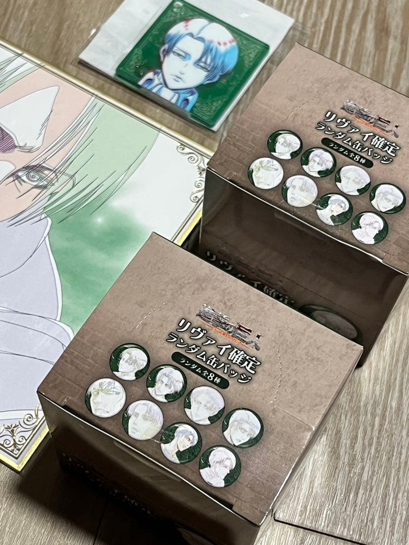 進撃の巨人　リヴァイ　缶バッジ　色紙　アクリルキーホルダー