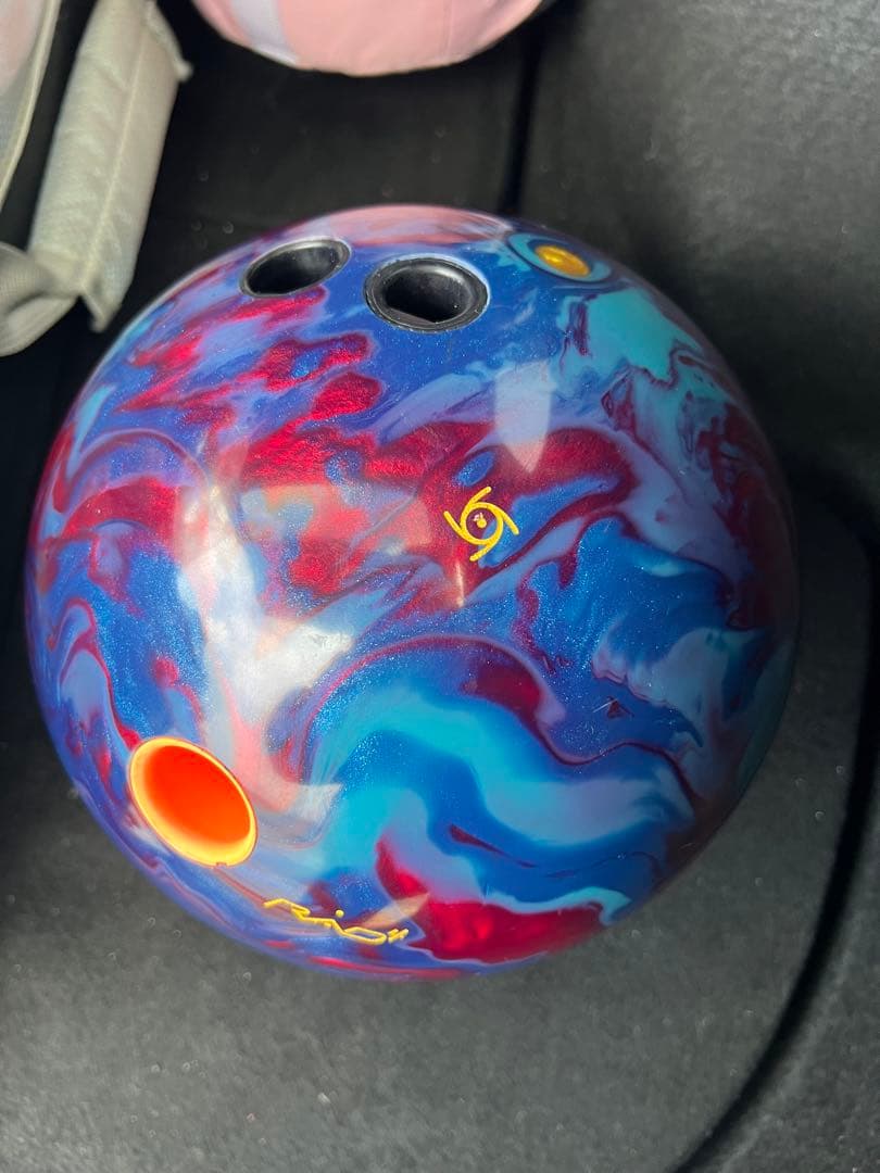 美品⭐︎ボウリングボール　コードインパクト　stormストーム