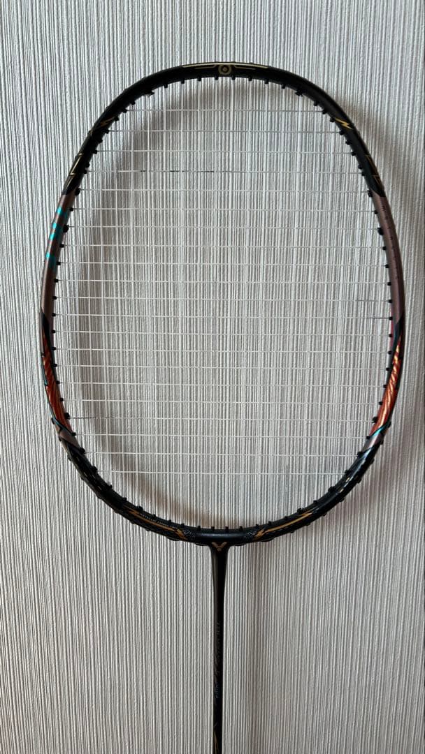 ビクター　スラスター F Ultra 4UG5 バドミントンラケット