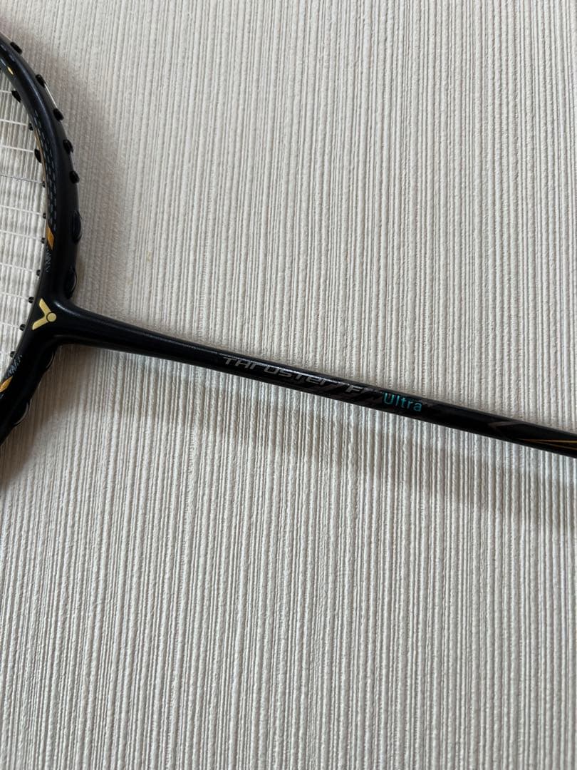 ビクター　スラスター F Ultra 4UG5 バドミントンラケット