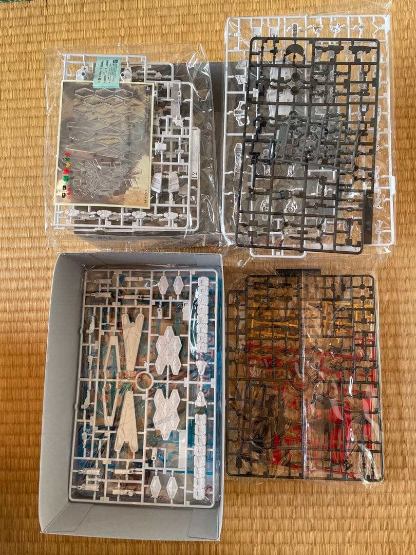 【値下】　大阪万博 RX‐78F00/E ガンダム プラモデル ガイドブック