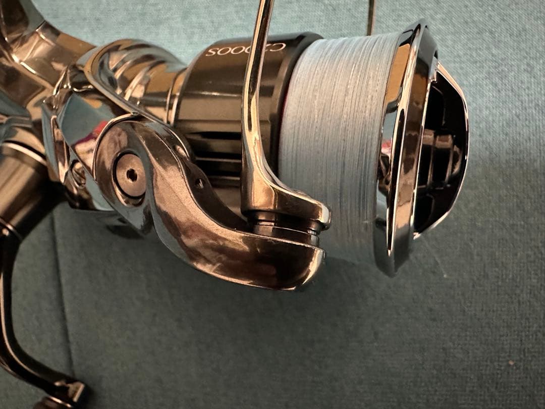 SHIMANO 22ステラC2000S スピニングリール