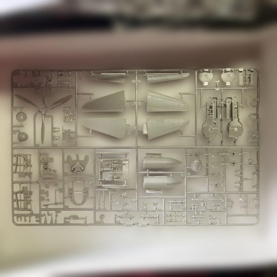 フルディスプレイモデル　三菱　海軍零式艦上戦闘機五二型　エアークラフトシリーズ