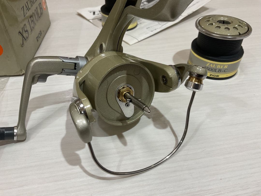 RYOBI ZAUBER XS 1500LB リール　日本製