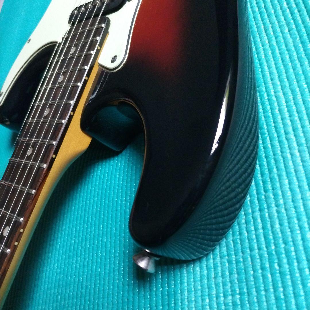 Bacchus ストラトキャスター サンバースト　ユニバース シリーズ