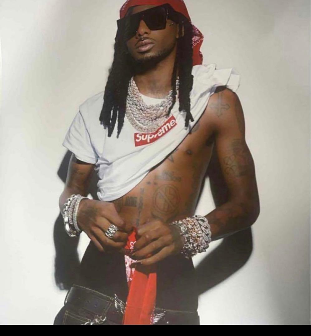 supreme×playboi carti ポスター