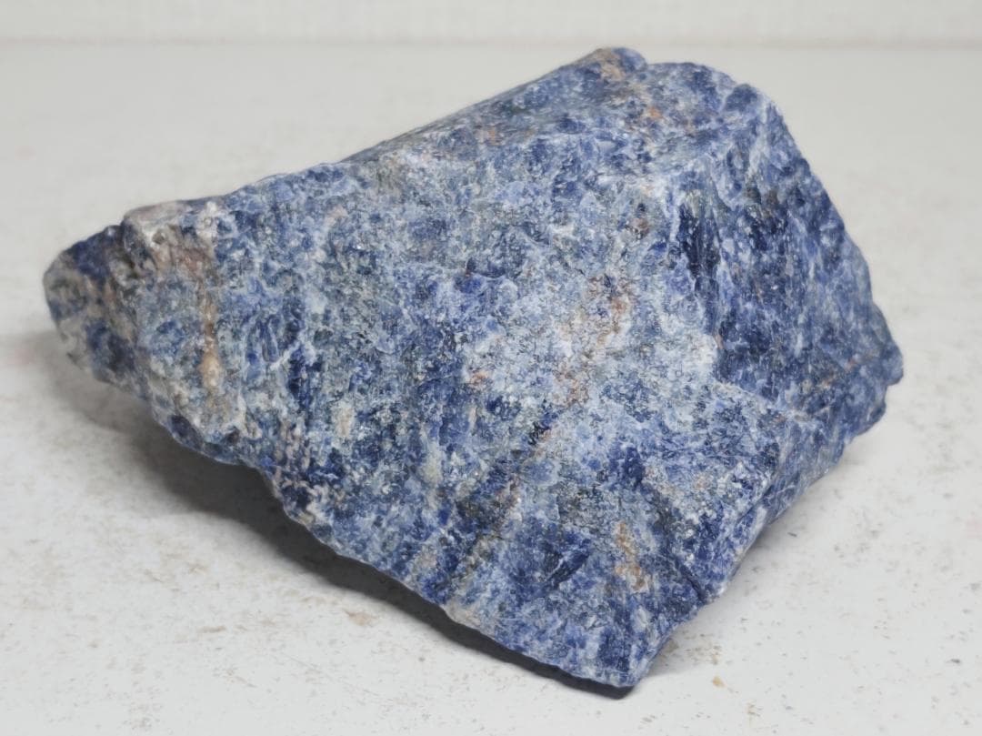 ソーダライト 1kg ラピスラズリ 原石 鑑賞石 自然石 鉱物 誕生石 水石