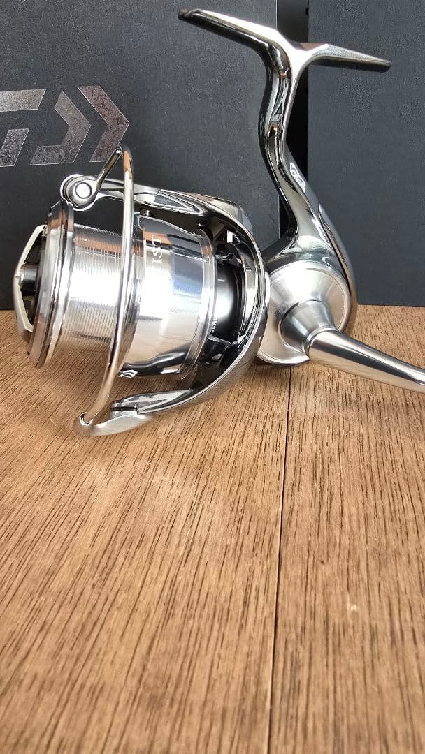 【未使用】DAIWA 22EXIST LT4000XH オーナーサポート未登録