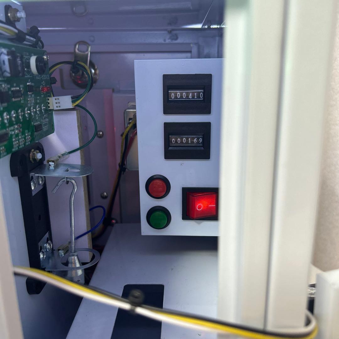 気まぐれ限定値下げ ガチャゲッツ30 ホワイト eモンズ