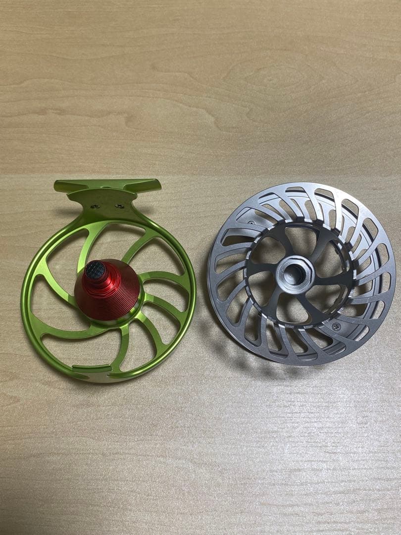 Wild SpecフライリールSS9/10/11 右巻き