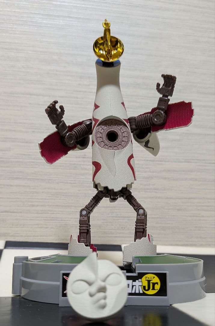 太陽の塔のロボjr