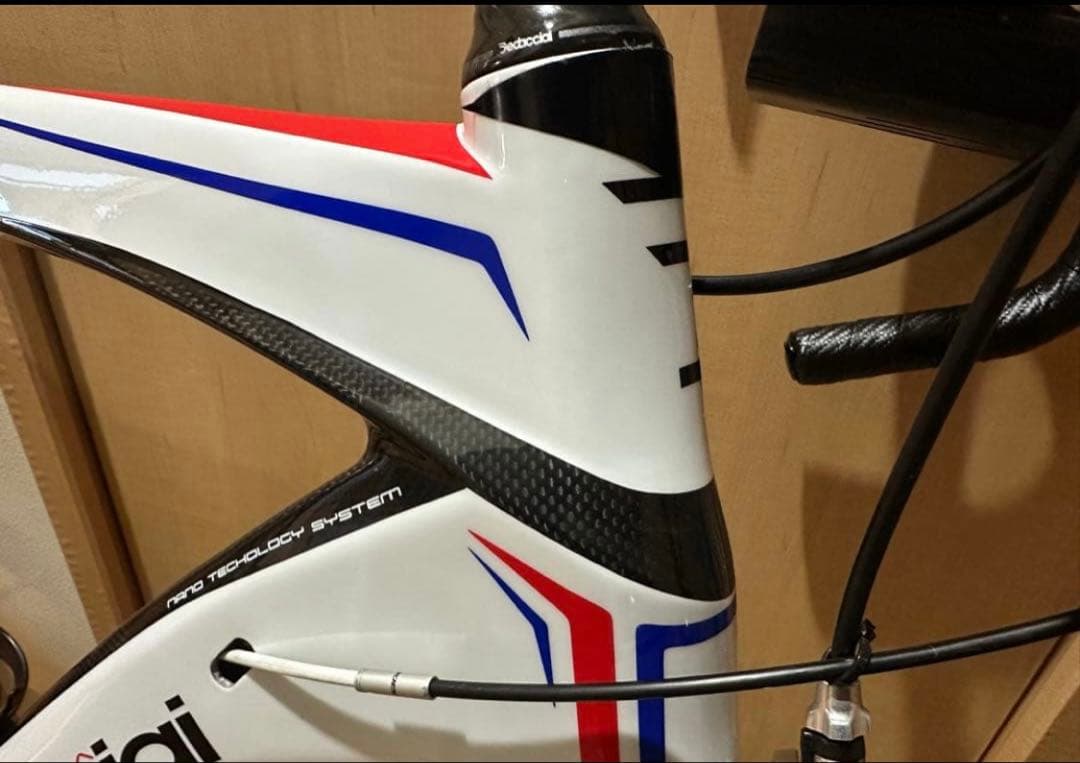 【埼玉近郊限定】フルカーボン　ロードバイク　新品パーツ多数　エアロ