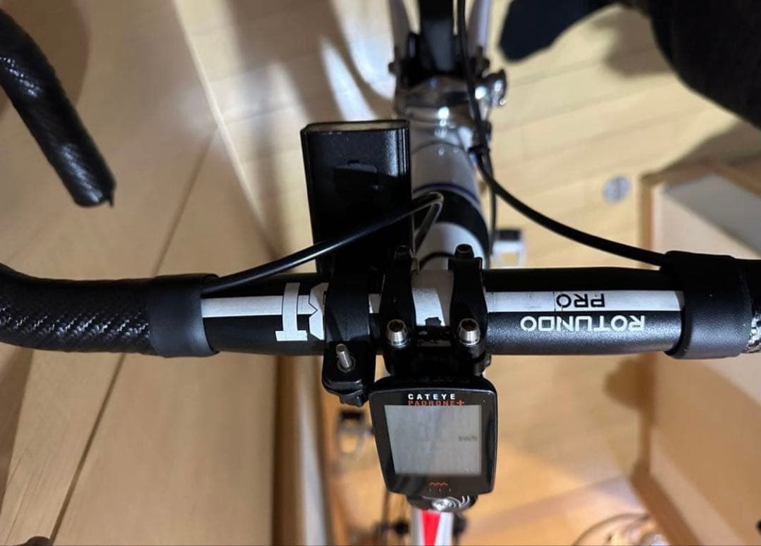 【埼玉近郊限定】フルカーボン　ロードバイク　新品パーツ多数　エアロ