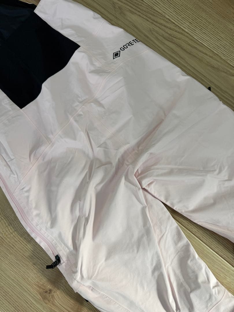 ピンク Burton ak GORE-TEX 2Lキミー ビブS Womans