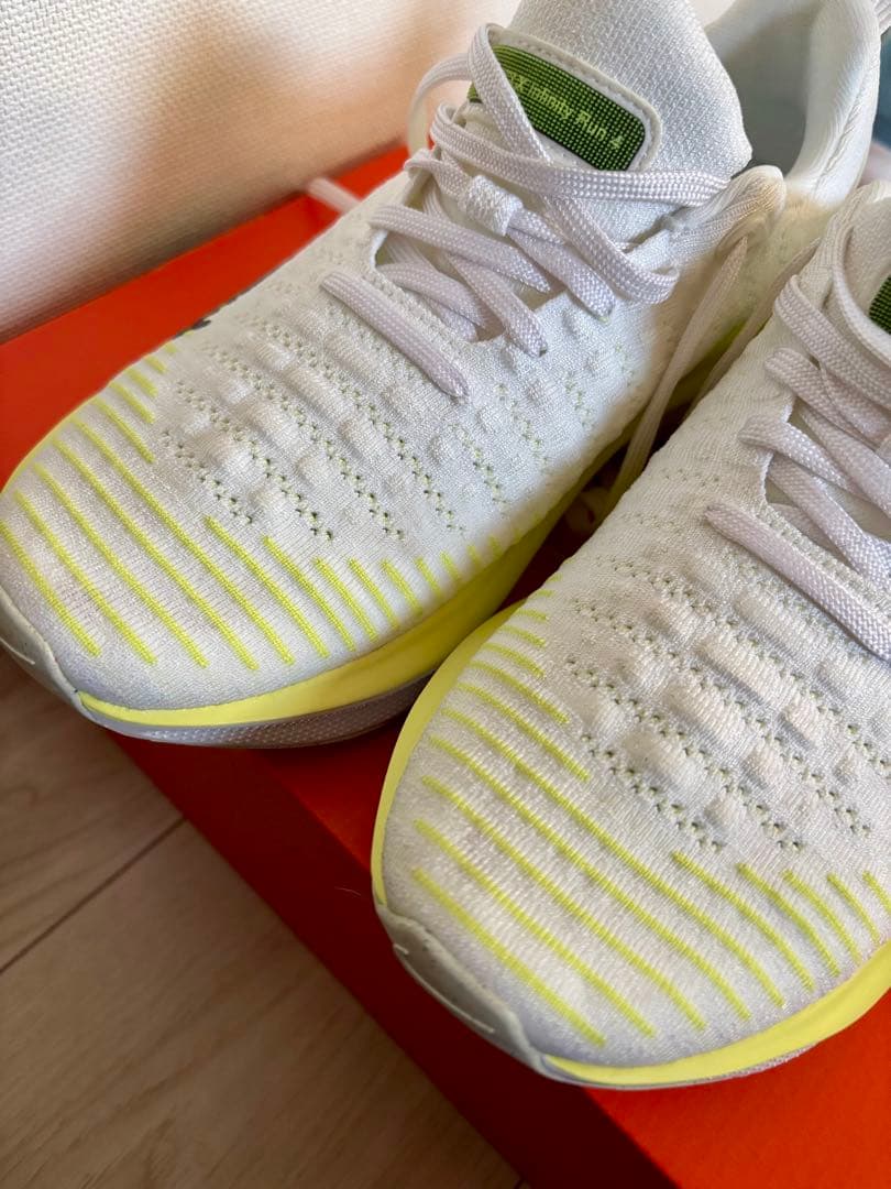 【室内のみ】ナイキ24cm インフィニティ ラン4 NIKE 陸上競技